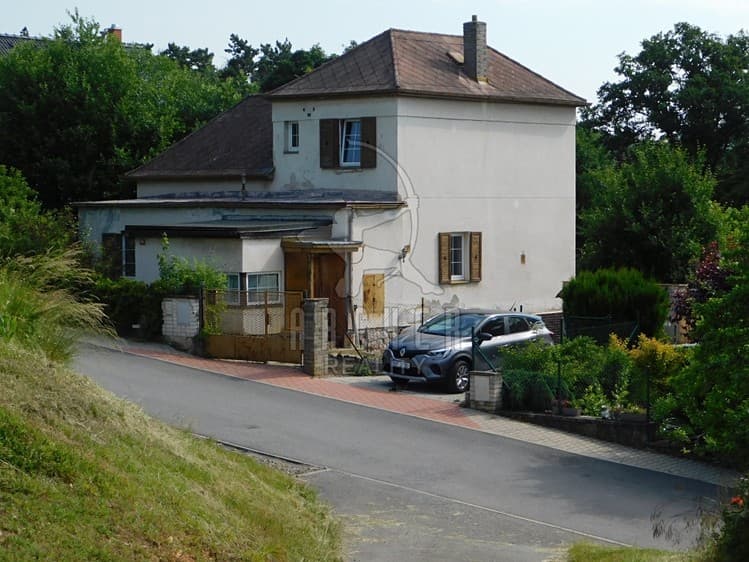 Prodej rodinného domu 291 m², pozemek 1 199 m²
