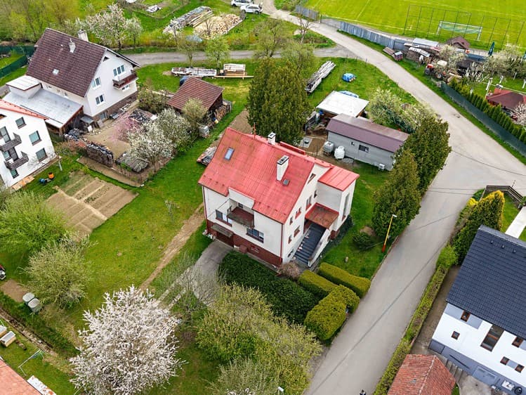 Prodej rodinného domu 200 m², pozemek 800 m²