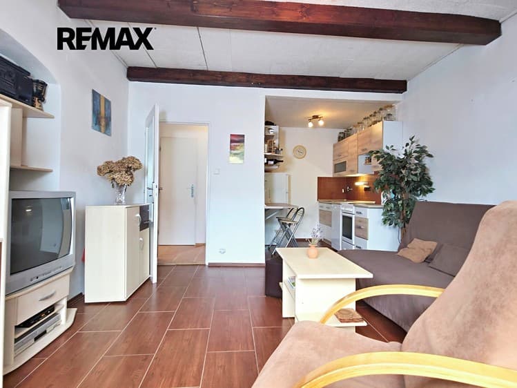 Prodej rodinného domu 70 m², pozemek 425 m²
