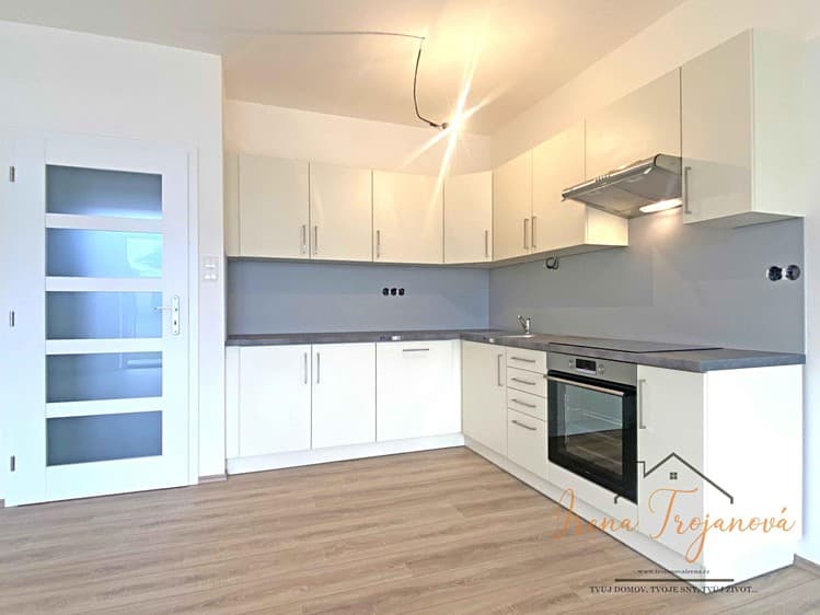 Pronájem rodinného domu 120 m², pozemek 140 m²