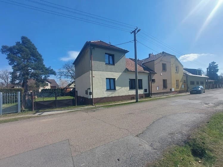 Pronájem rodinného domu 156 m², pozemek 418 m²