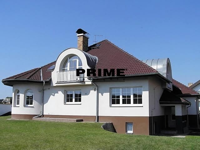Pronájem rodinného domu 400 m², pozemek 997 m²