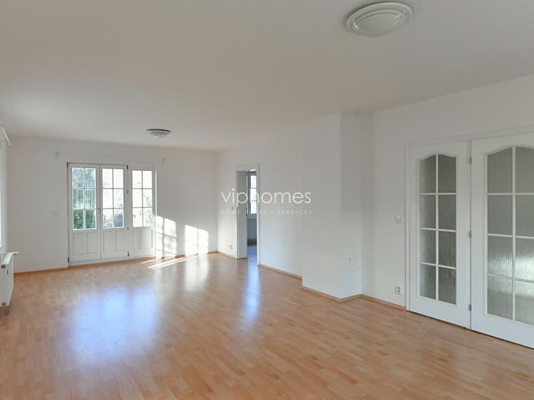 Pronájem vily 197 m², pozemek 408 m²