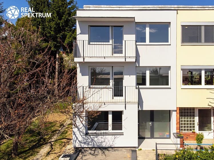 Pronájem rodinného domu 139 m², pozemek 304 m²