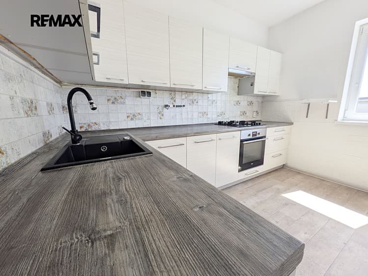 Pronájem rodinného domu 120 m², pozemek 2 473 m²