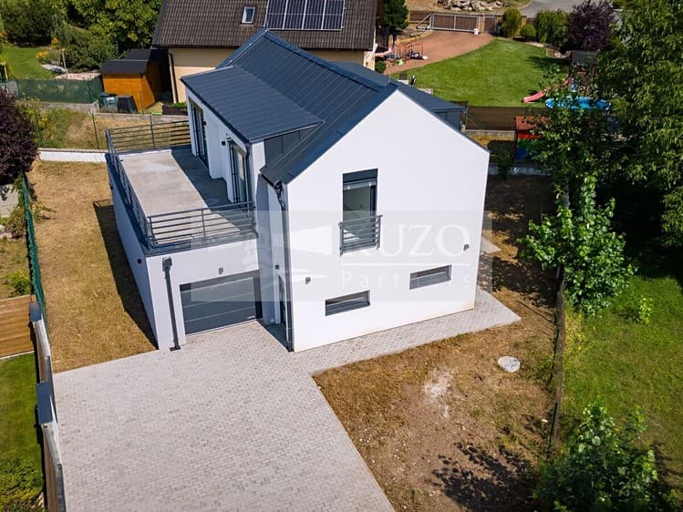 Pronájem rodinného domu 165 m², pozemek 655 m²