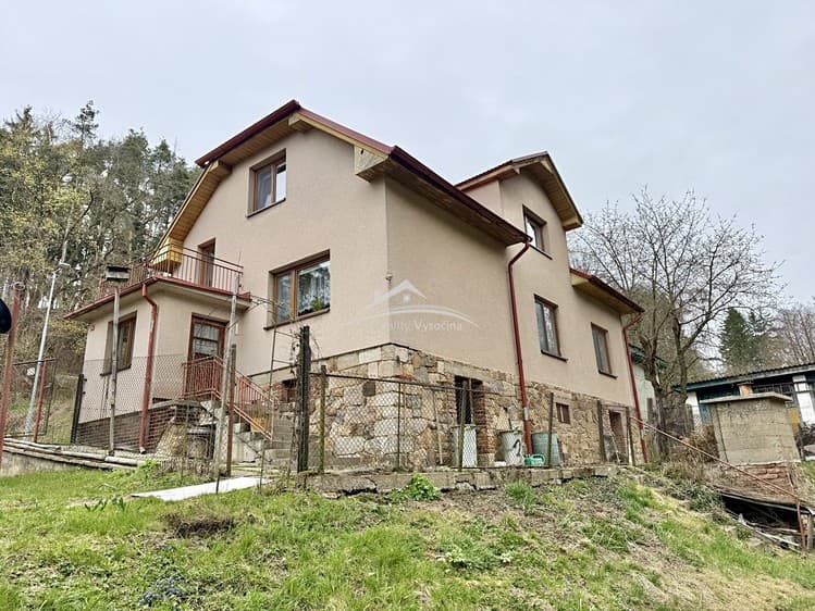Pronájem rodinného domu 140 m², pozemek 1 060 m²