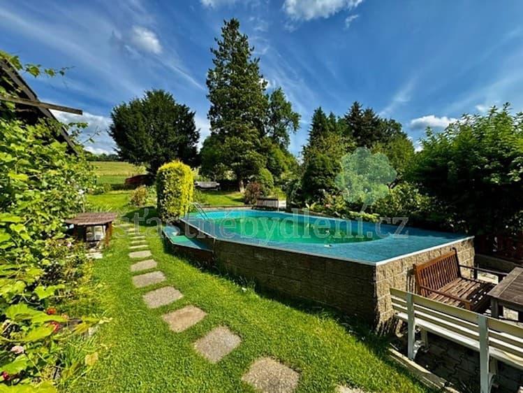 Pronájem rodinného domu 116 m², pozemek 939 m²