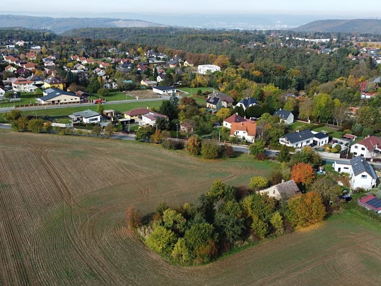 Prodej stavebního pozemku 1 097 m²