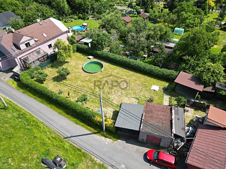 Prodej stavebního pozemku 694 m²