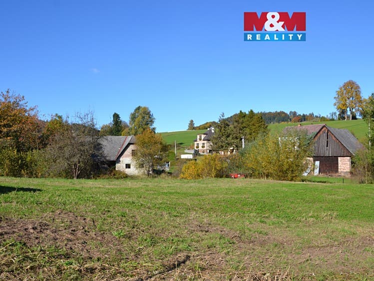 Prodej stavebního pozemku 1 090 m²