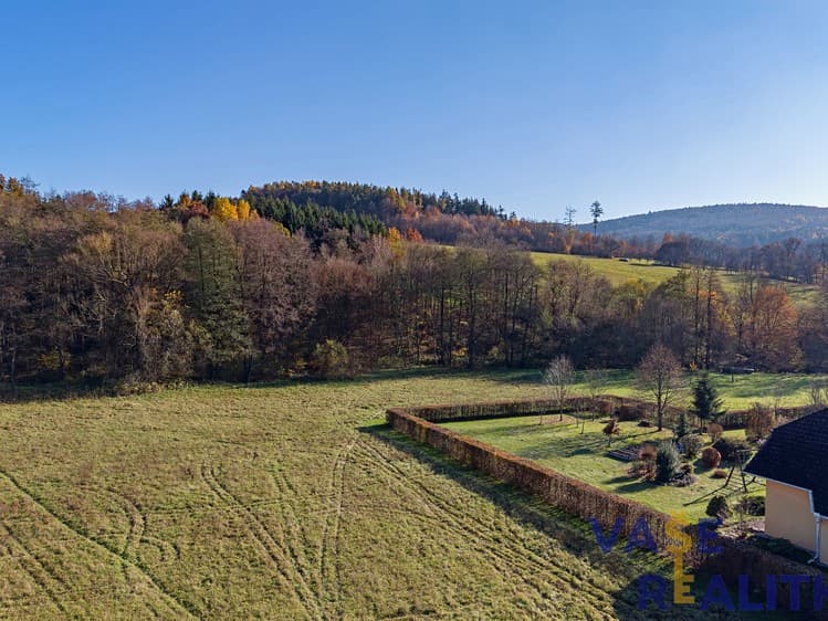 Prodej stavebního pozemku 1 000 m²