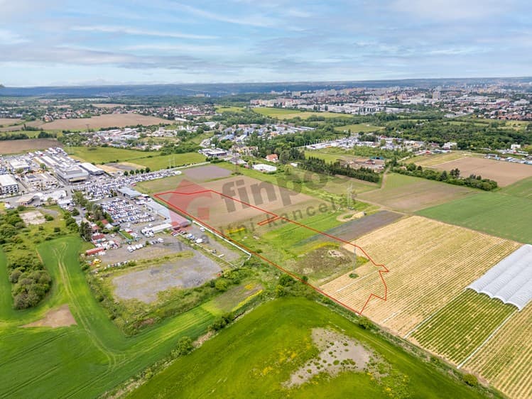 Prodej pole 28 484 m²