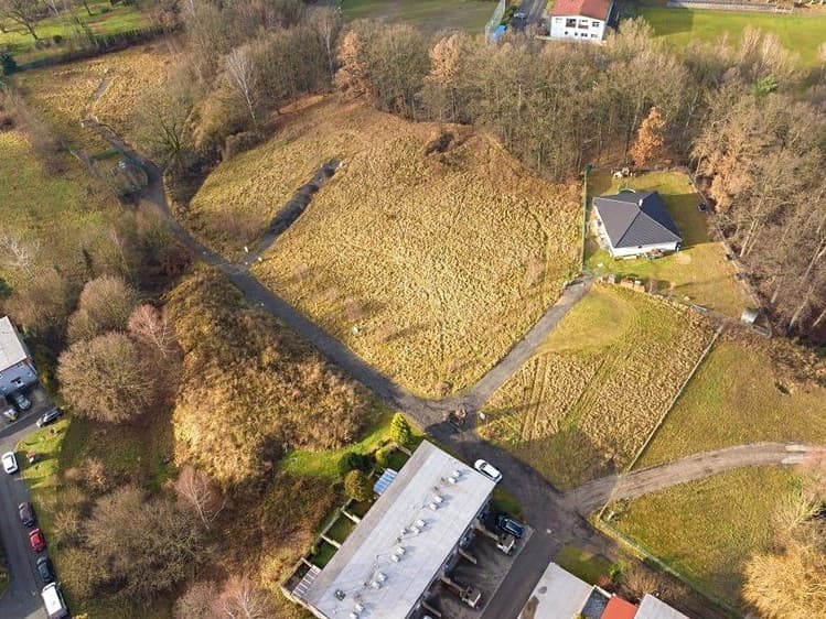 Prodej komerčního pozemku 18 685 m²