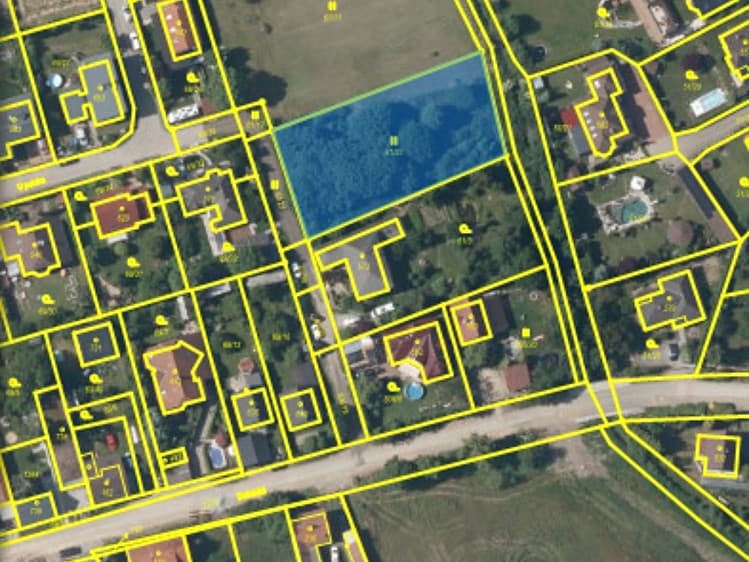 Prodej stavebního pozemku 1 669 m²