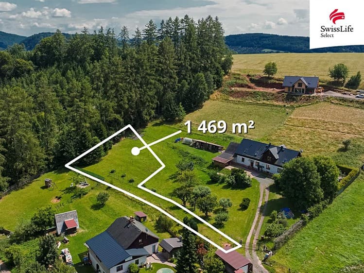 Prodej stavebního pozemku 1 469 m²