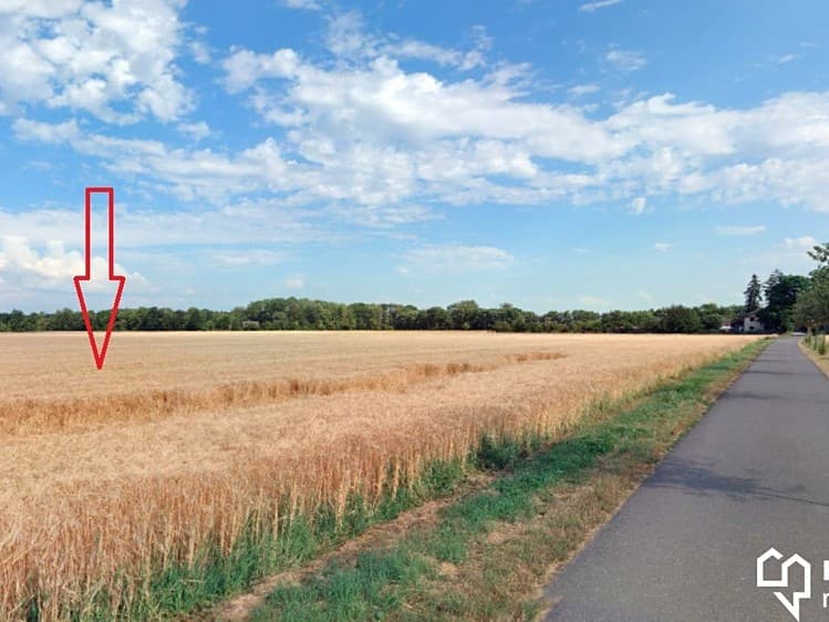 Prodej pole 4 912 m²