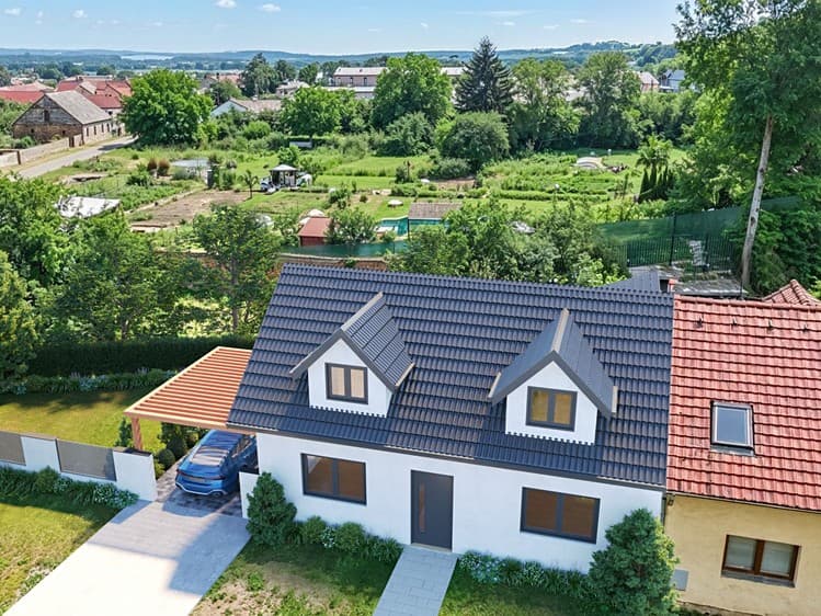 Prodej stavebního pozemku 298 m²