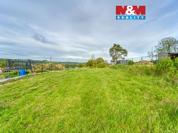 Prodej stavebního pozemku 2 006 m²