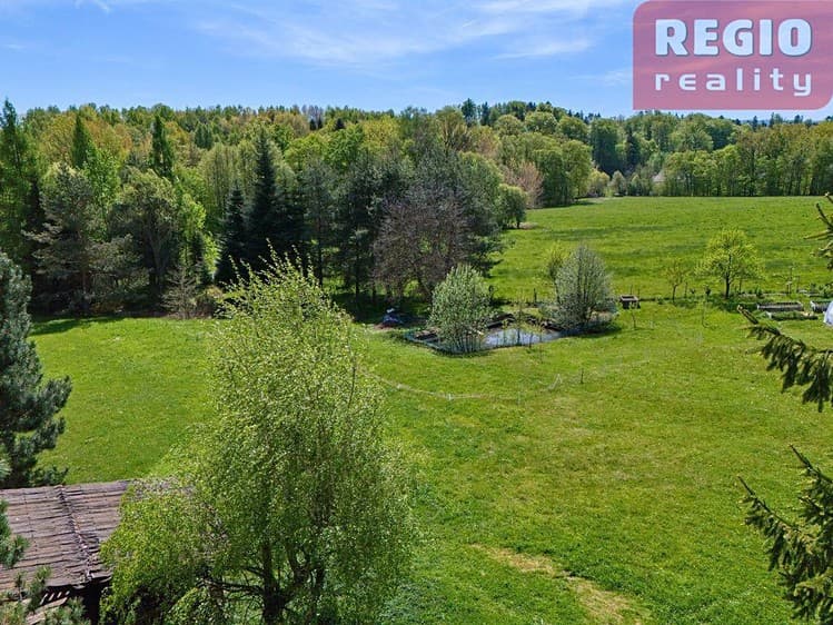 Prodej stavebního pozemku 1 858 m²