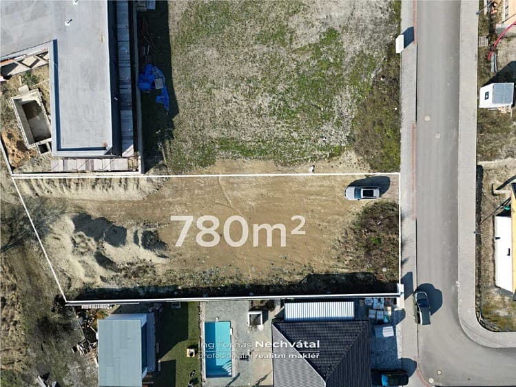 Prodej stavebního pozemku 780 m²