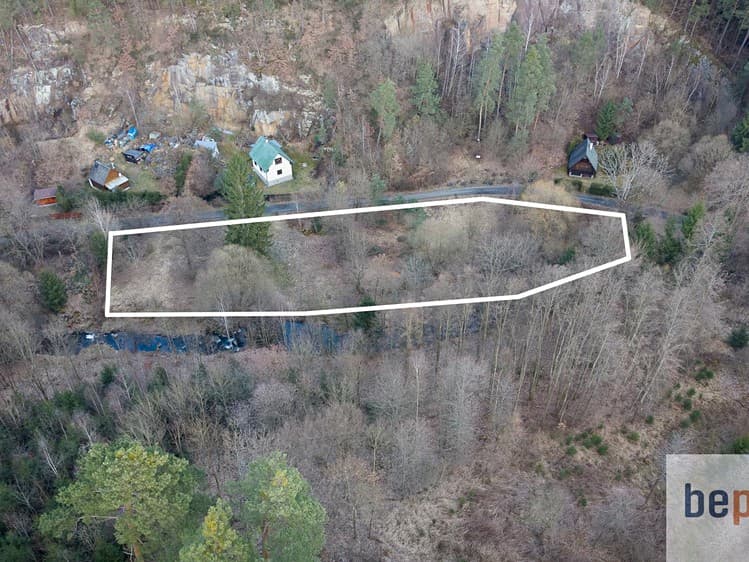 Prodej pozemku 3 297 m²