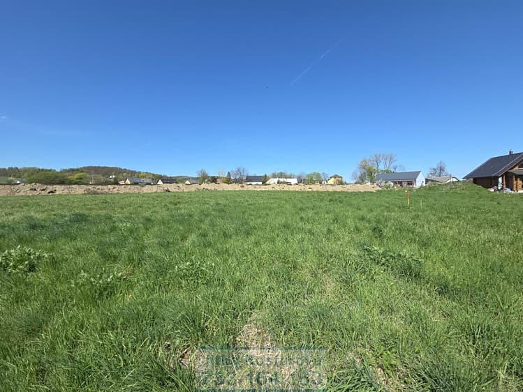 Prodej stavebního pozemku 700 m²