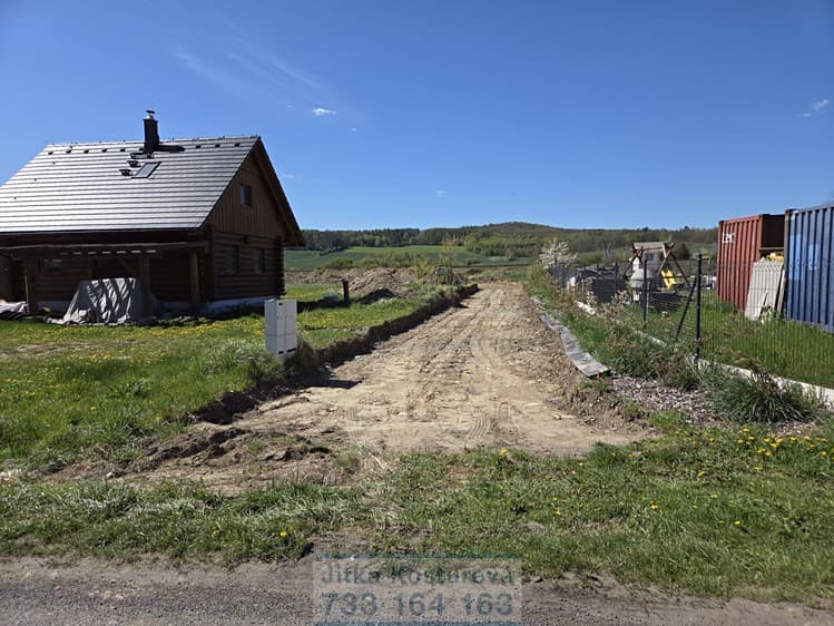 Prodej stavebního pozemku 1 000 m²