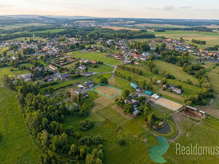 Prodej stavebního pozemku 1 426 m²