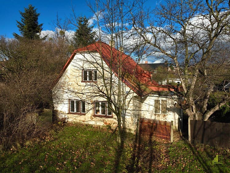 Prodej stavebního pozemku 1 520 m²