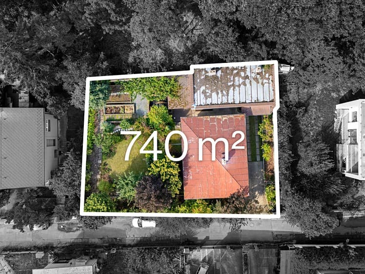 Prodej stavebního pozemku 740 m²