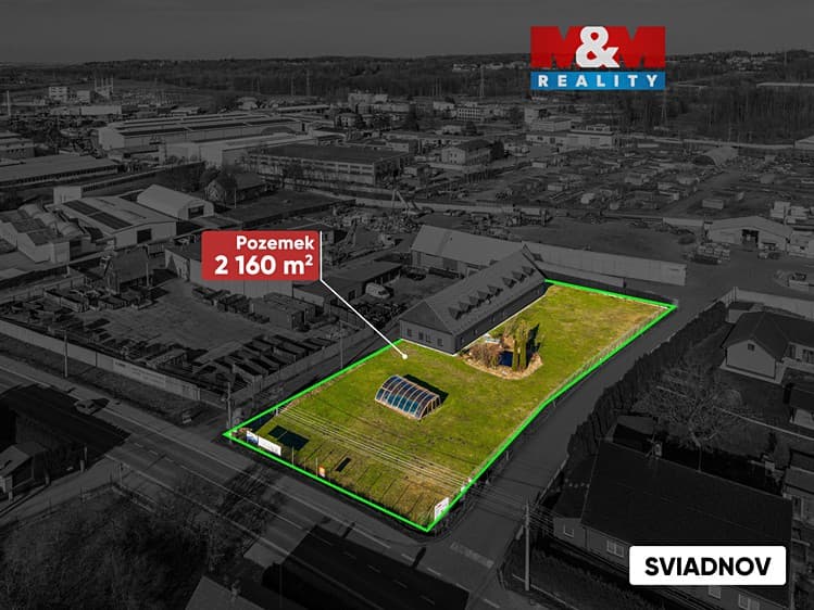 Prodej komerčního pozemku 2 160 m²