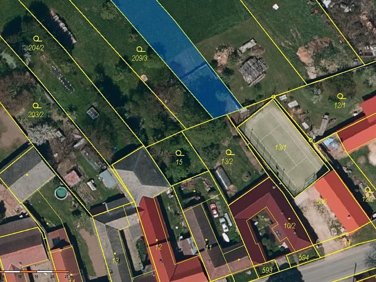 Prodej pole 1 990 m²