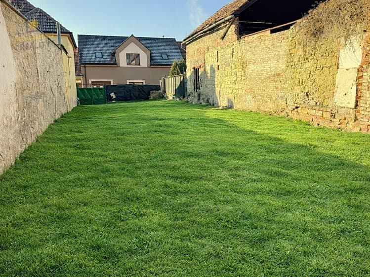 Prodej stavebního pozemku 244 m²