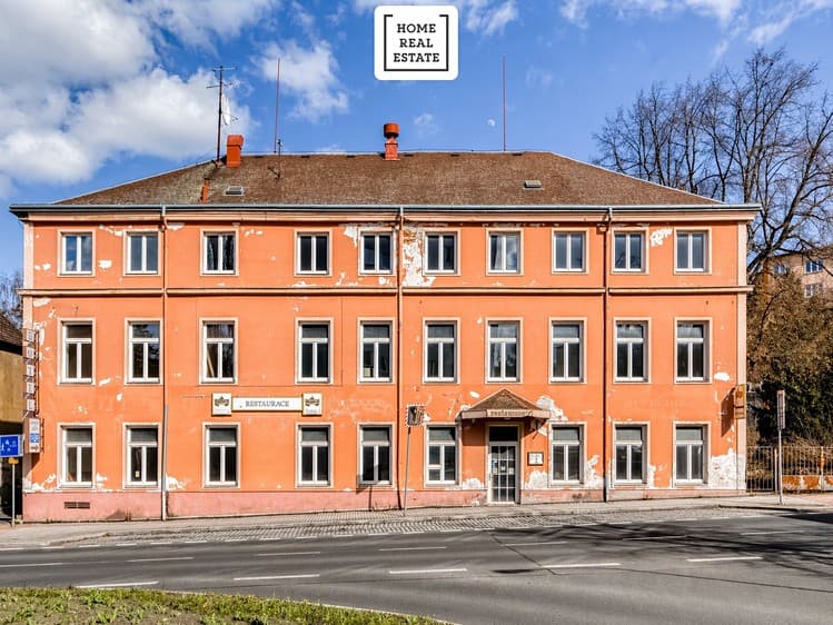 Prodej činžovního domu 1 886 m²
