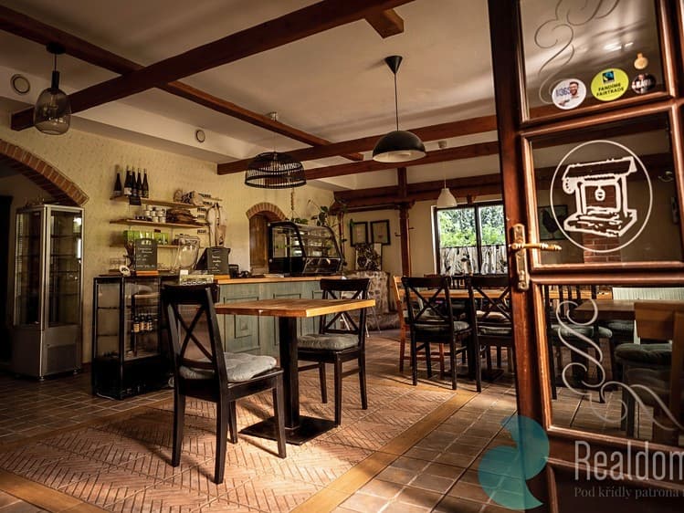 Prodej restaurace 320 m²