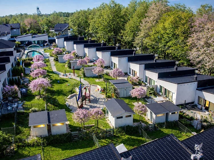 Prodej činžovního domu 1 856 m²