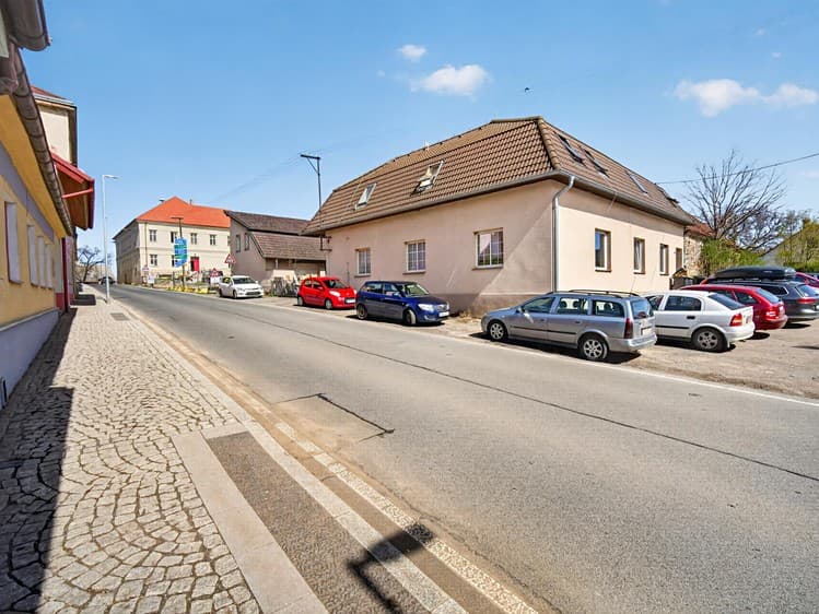 Prodej obchodního prostoru 328 m²