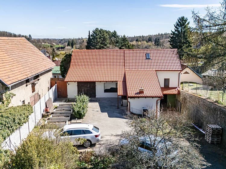 Prodej výrobní haly, prostoru 235 m²