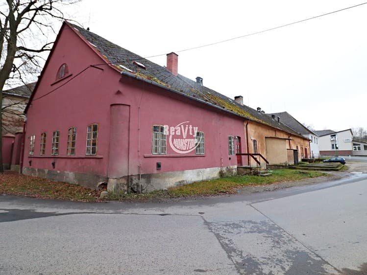 Prodej výrobní haly, prostoru 432 m²