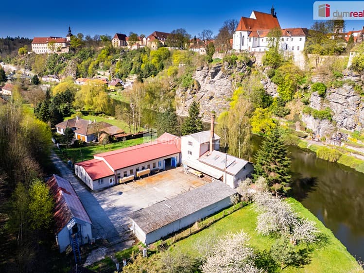 Prodej výrobní haly, prostoru 3 615 m²