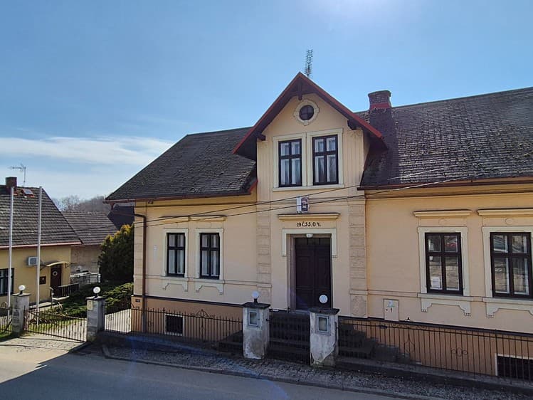 Prodej ubytovacího zařízení 386 m²