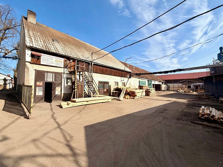 Prodej výrobní haly, prostoru 2 767 m²