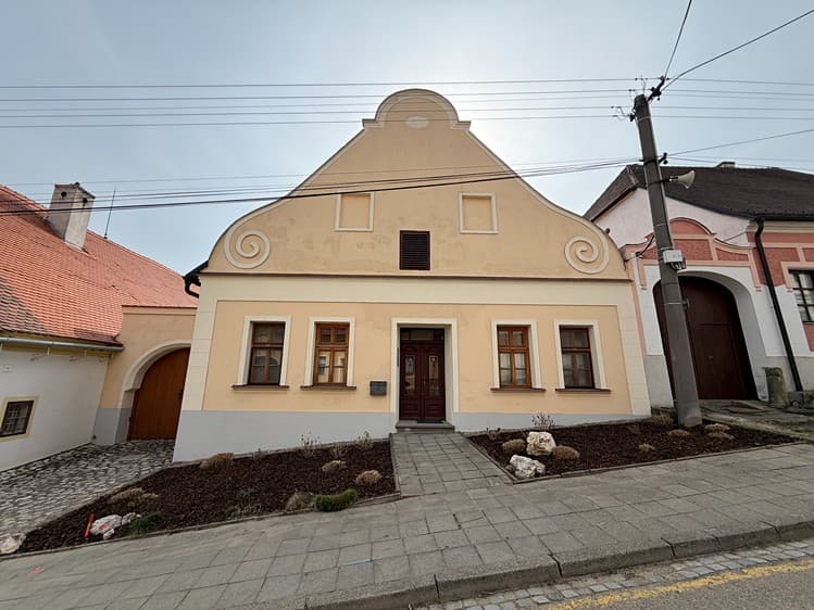 Prodej ubytovacího zařízení 212 m²