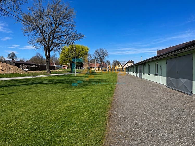 Prodej výrobní haly, prostoru 790 m²