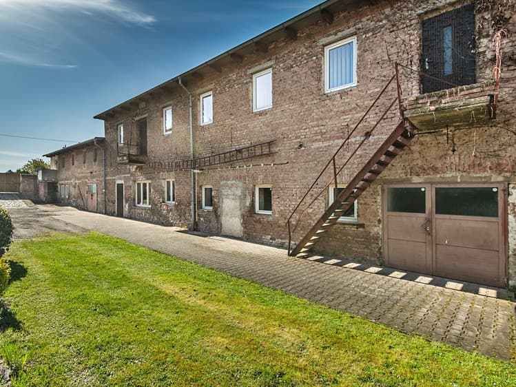 Prodej obchodního prostoru 340 m²