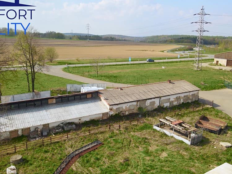 Prodej skladového prostoru 500 m²