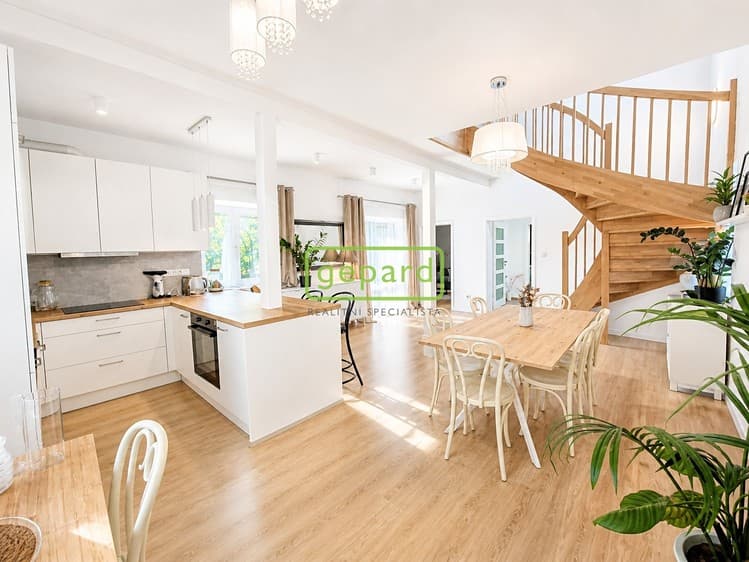 Prodej ubytovacího zařízení 175 m²