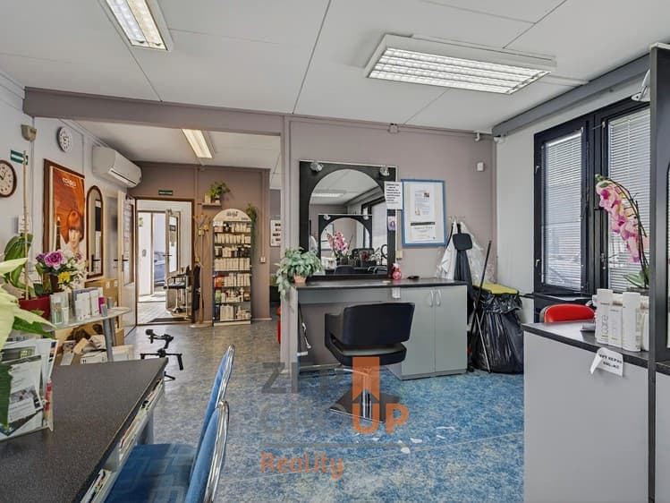 Prodej obchodního prostoru 104 m²
