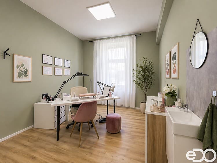 Prodej obchodního prostoru 18 m²